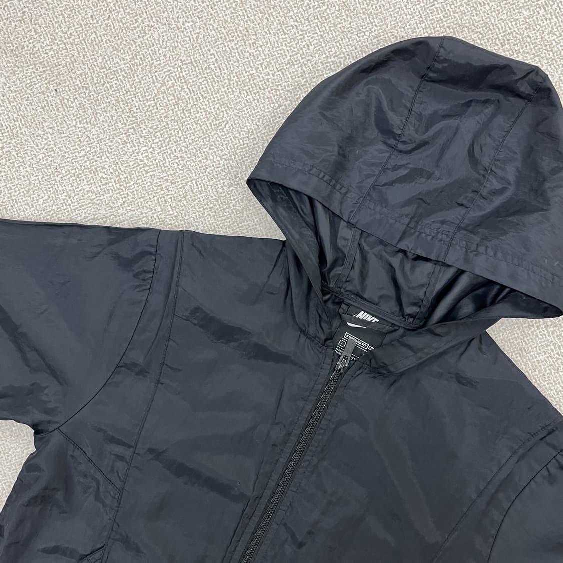 [L] 나이키 러닝 여성 경량 바람막이 후드 자켓 블랙 3937 상품이미지5
