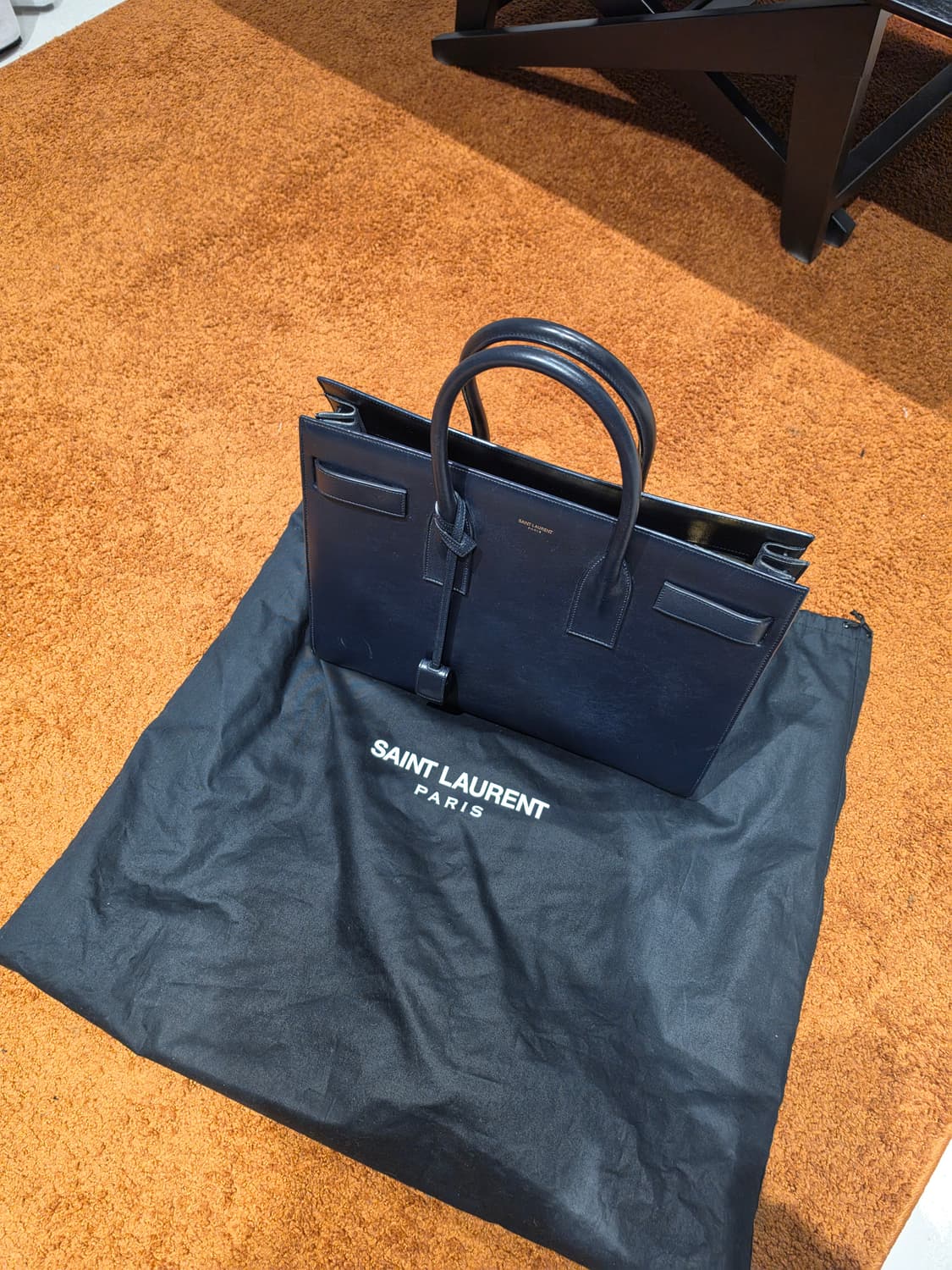 생로랑 샥드쥬르 네이비 라지 상품이미지1