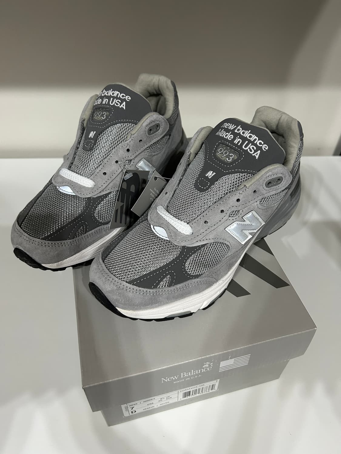 뉴발란스 993 Made In USA 스니커즈 MR993GL 250사이즈 상품이미지2