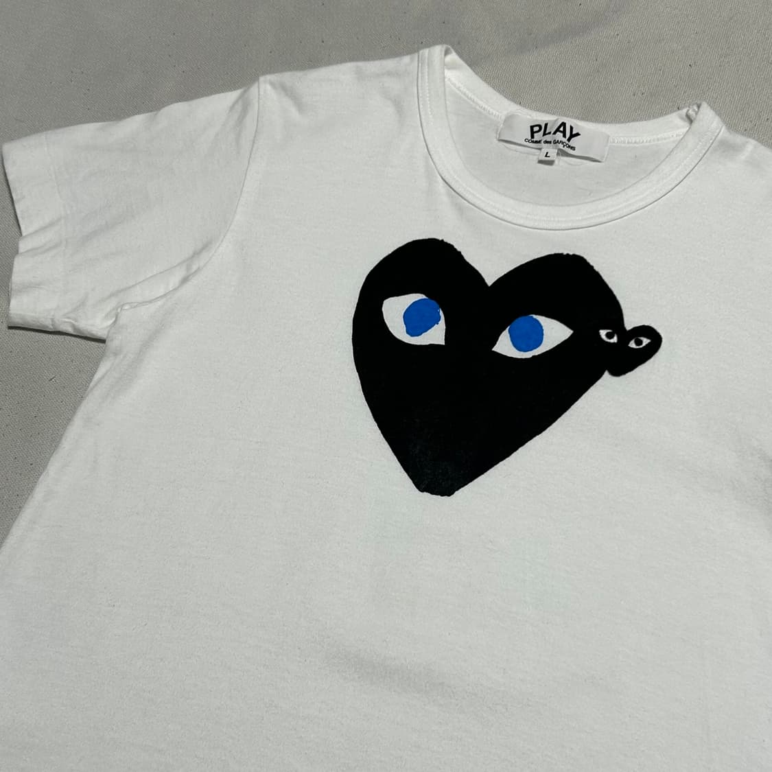 🫶🏻 꼼데가르송 블랙 하트 와펜 White 반팔티 🫶🏻 상품이미지2