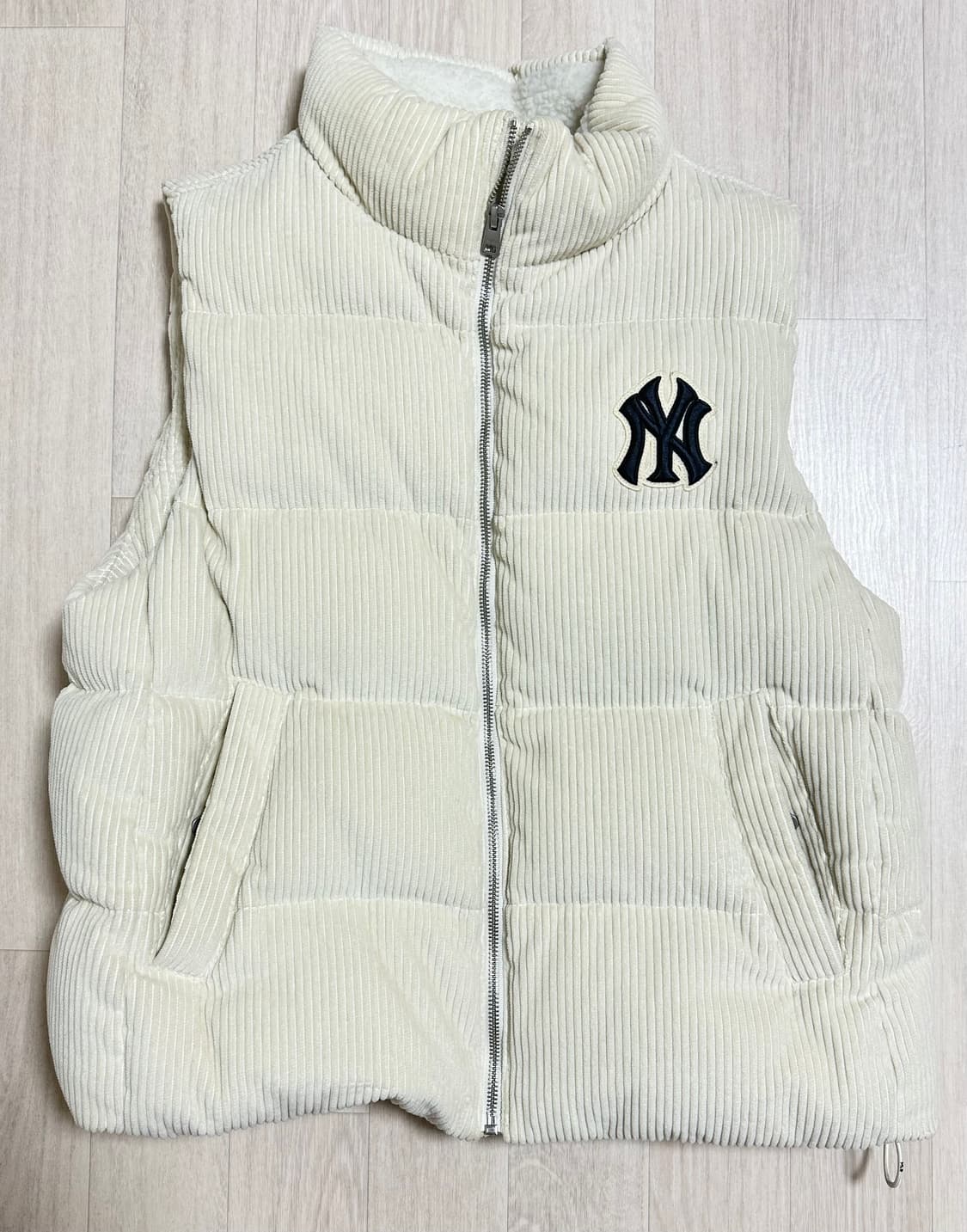 엠엘비(MLB) 코듀로이 패딩조끼 상품이미지1
