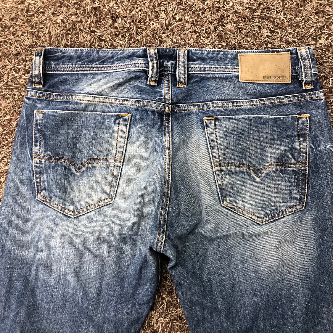 디젤 VIKER 워싱 디스 데미지 데님 팬츠 상품이미지5