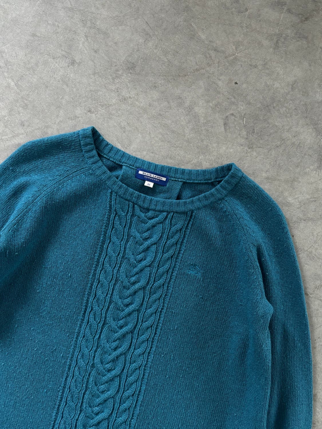 Burberry 버버리 블루라벨 블루 케이블 니트 상품이미지2