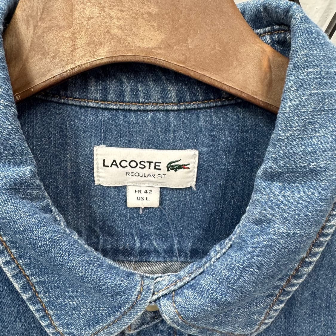 라코스테 데님 셔츠 카라넥 원포켓 로고 포인트 레귤러핏 진청 상품이미지6