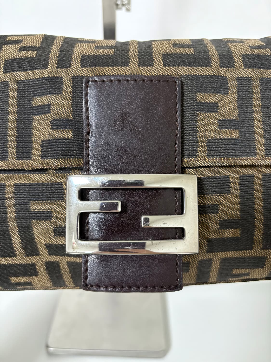 펜디 주카 바게트백  상품이미지2