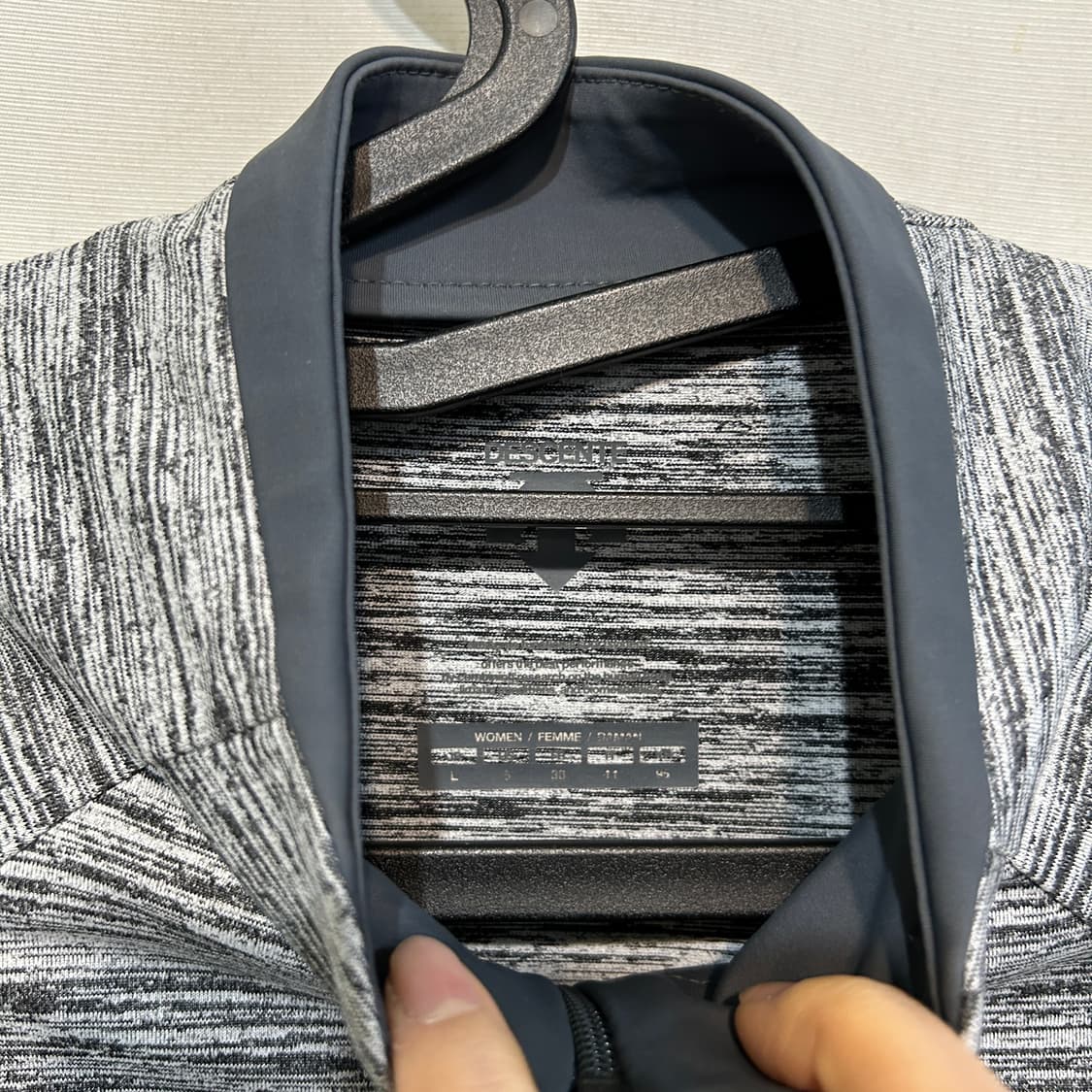 데상트 여성 집업 95 상품이미지3