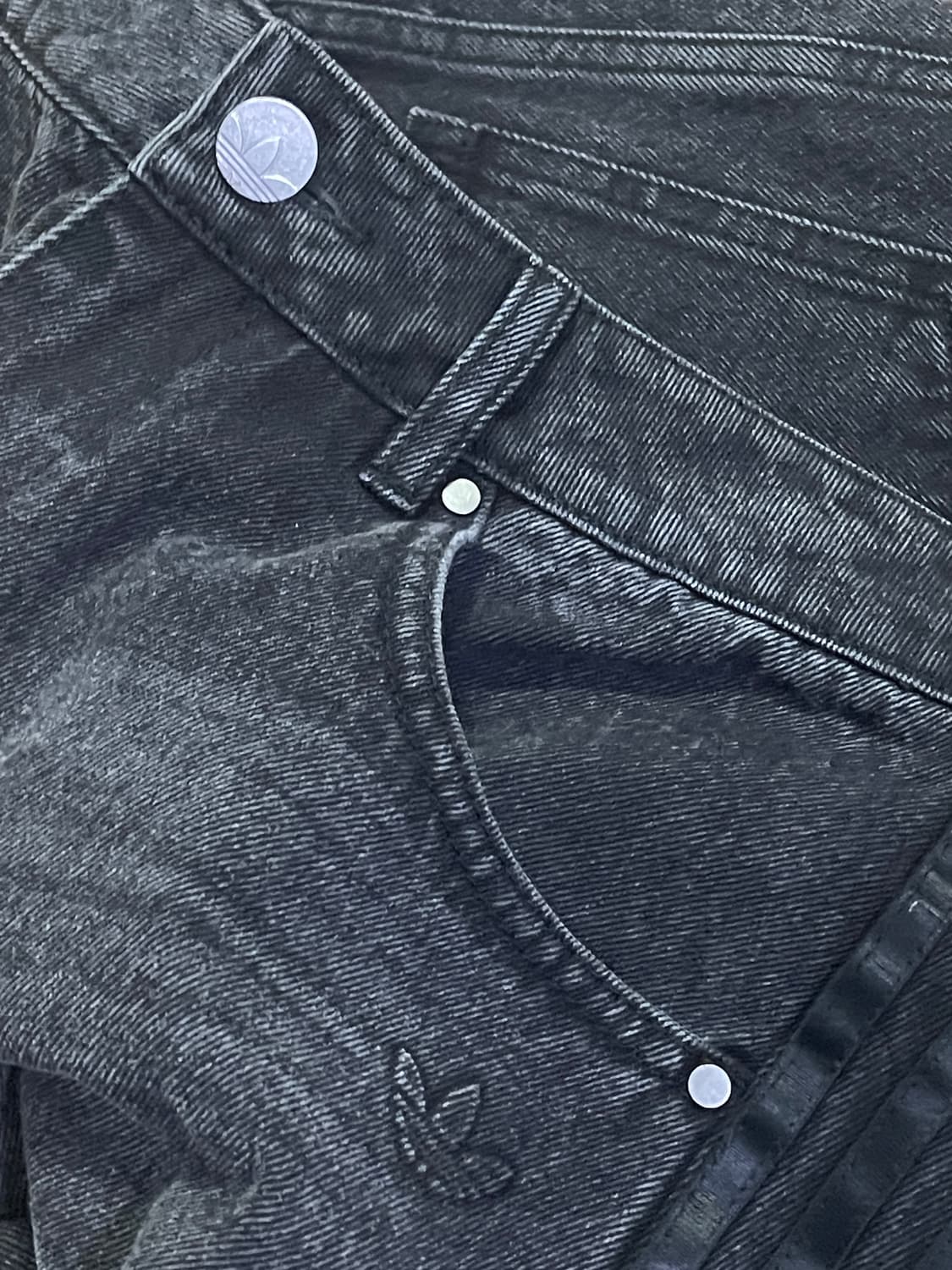 아디다스 아딜레늄 바나나 피티드 워시드 데님 팬츠 상품이미지6