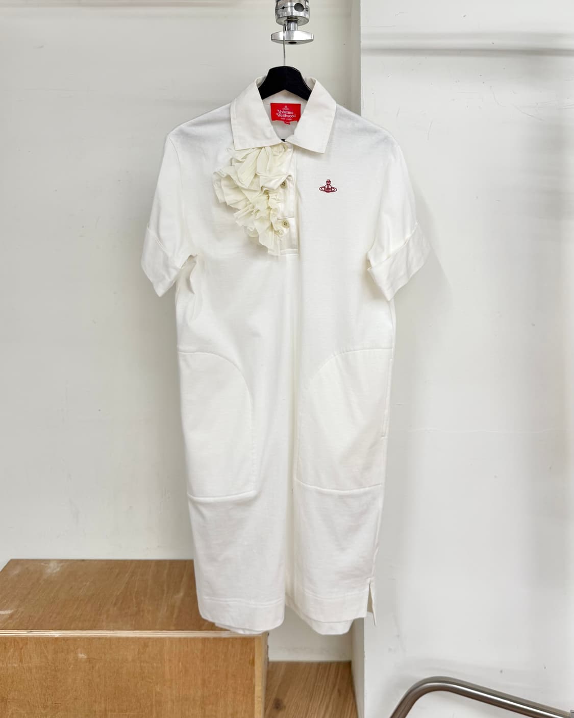 비비안 웨스트우드 레드라벨 화이트 프릴 셔츠 원피스 상품이미지1