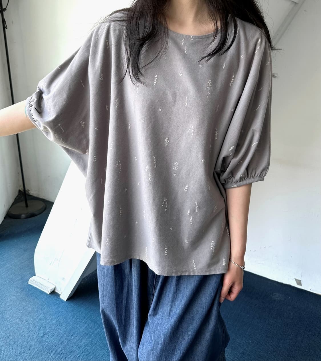 Wide sleeve design pattern pullover top 상품이미지9