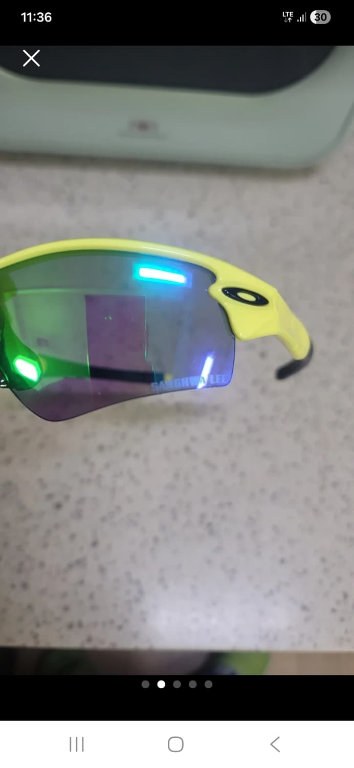 오클리 선글라스 이상화 한정판 상품이미지1