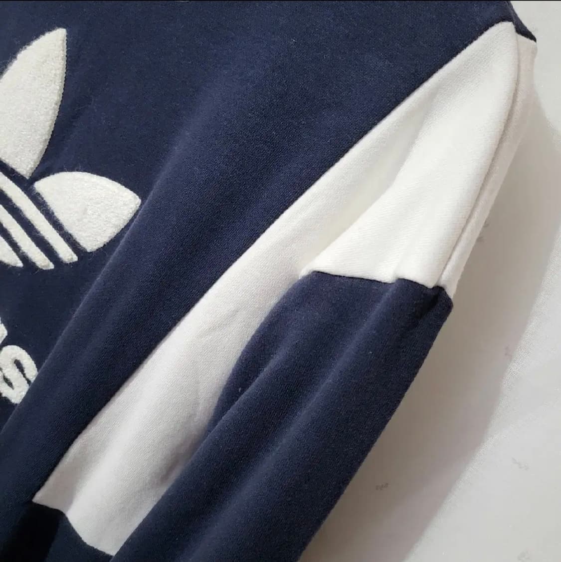 137 ) 아디다스 한정판 바시티 맨투맨 M 완전예쁜옷 상품이미지4