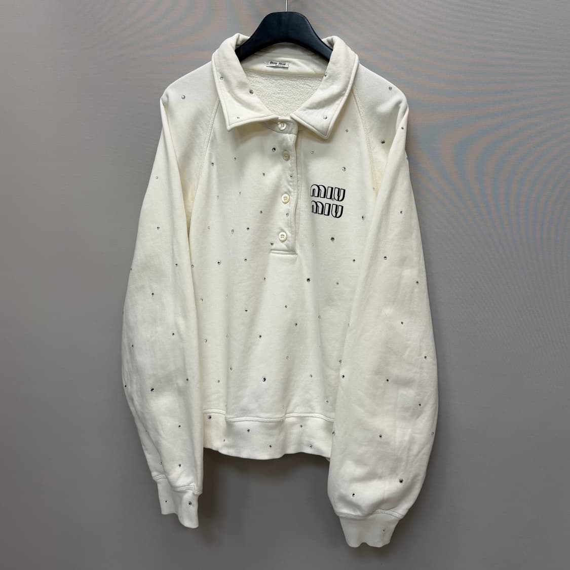 미우미우 로고 프린트 라인스톤 스웨트셔츠  ( 105~110 ) 상품이미지3