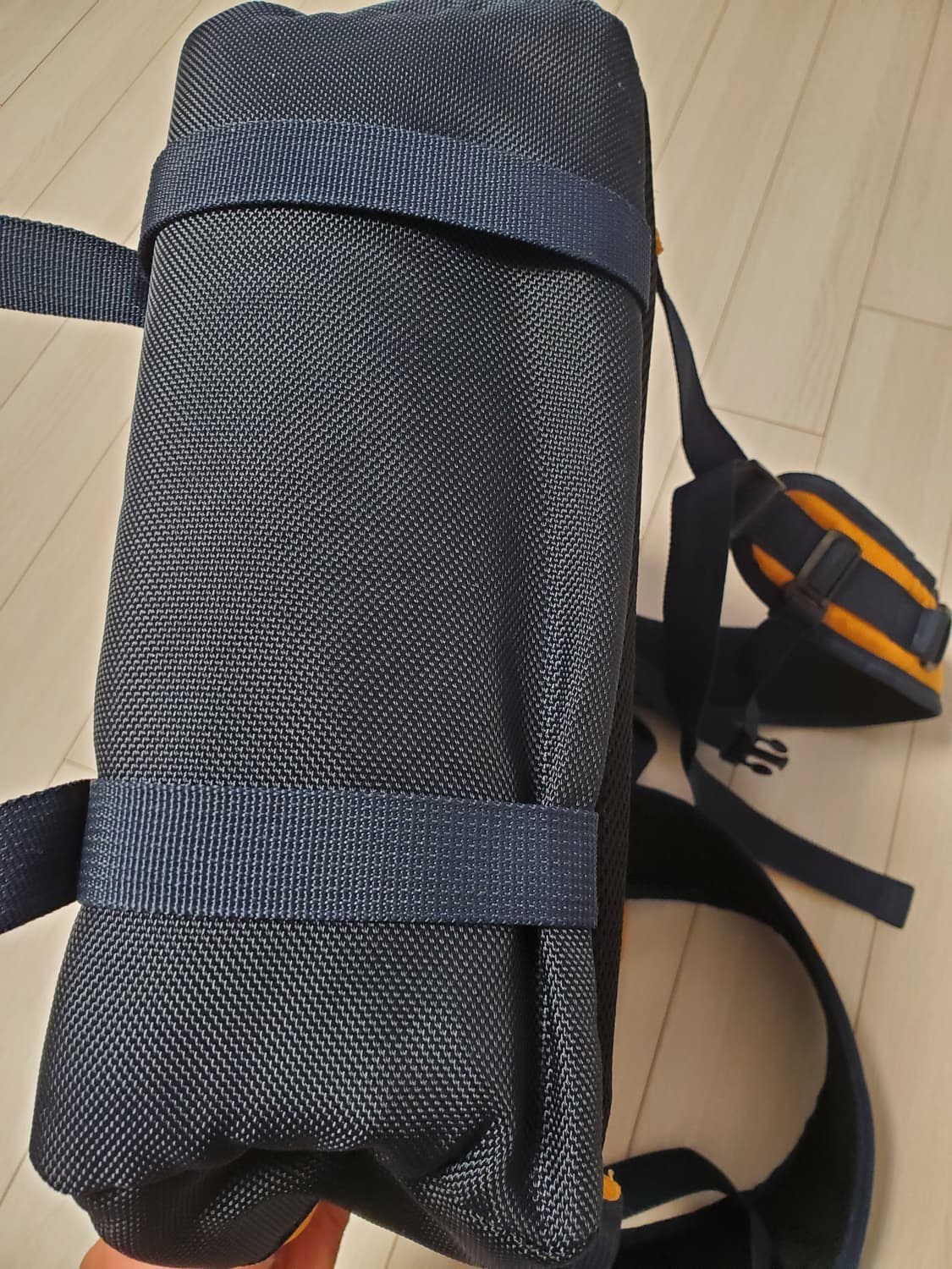 LEFTFIELD 백팩 가방

지퍼 약간의 사용감 외에는 거의 새상품급입 상품이미지8