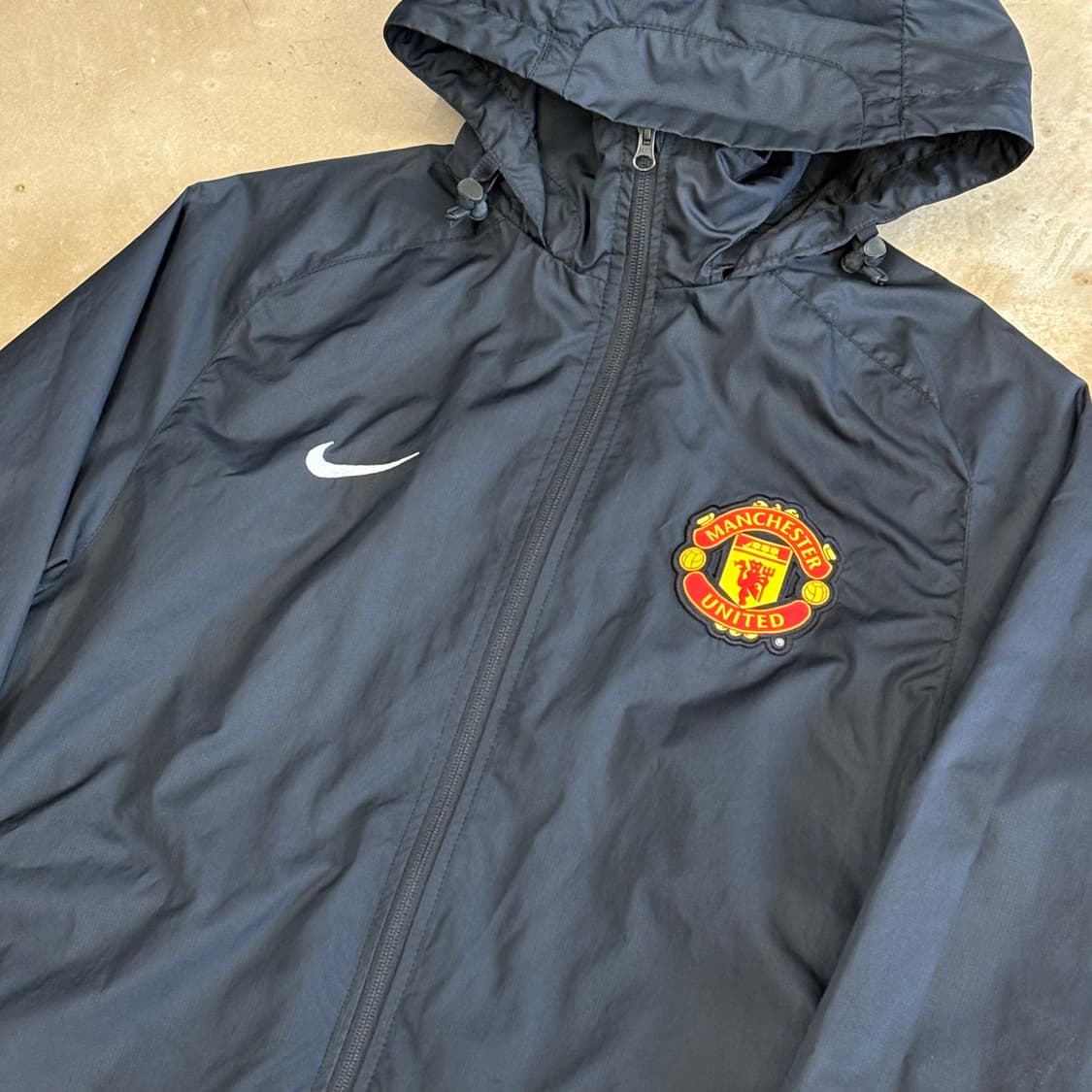 L 나이키 맨체스터 유나이티드 블랙 후드 바람막이  상품이미지1