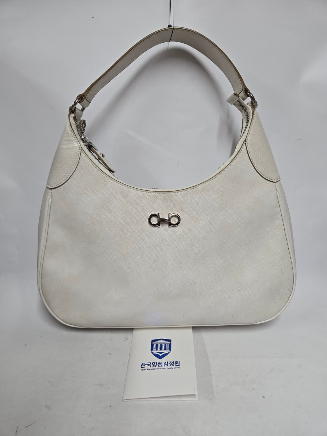 살바토레  페라가모 간치니 호보 숄더백 감정서포함 상품이미지1