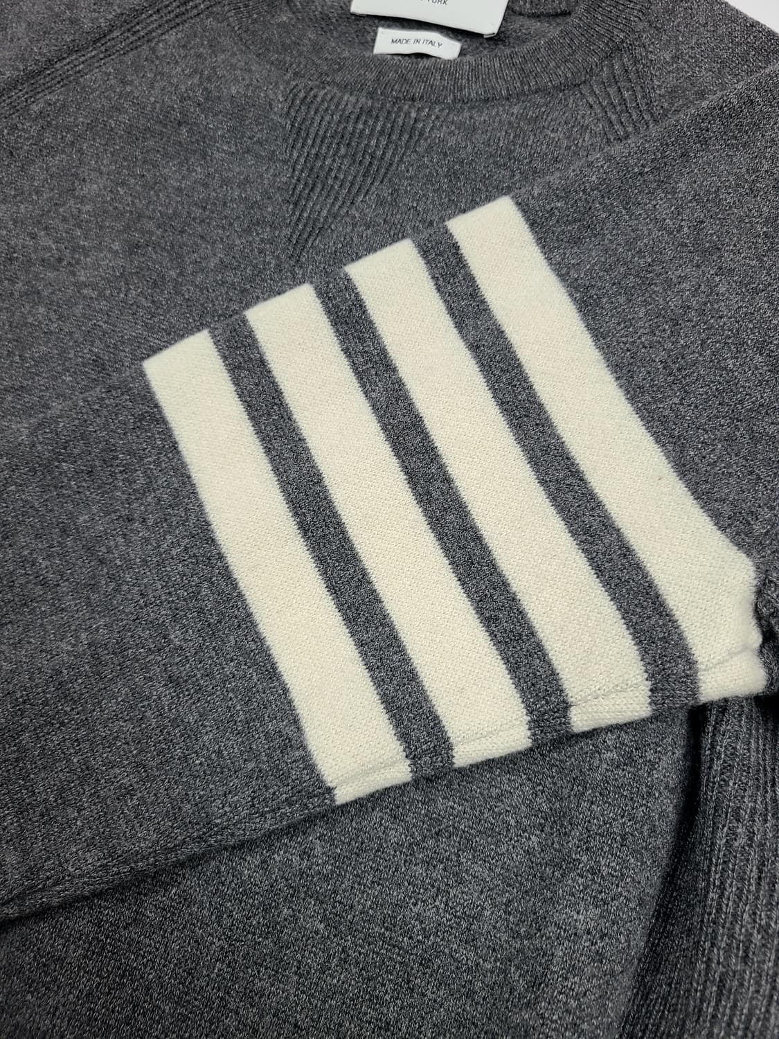 톰브라운 4바 프렌치 테리 캐시미어 니트 상품이미지3