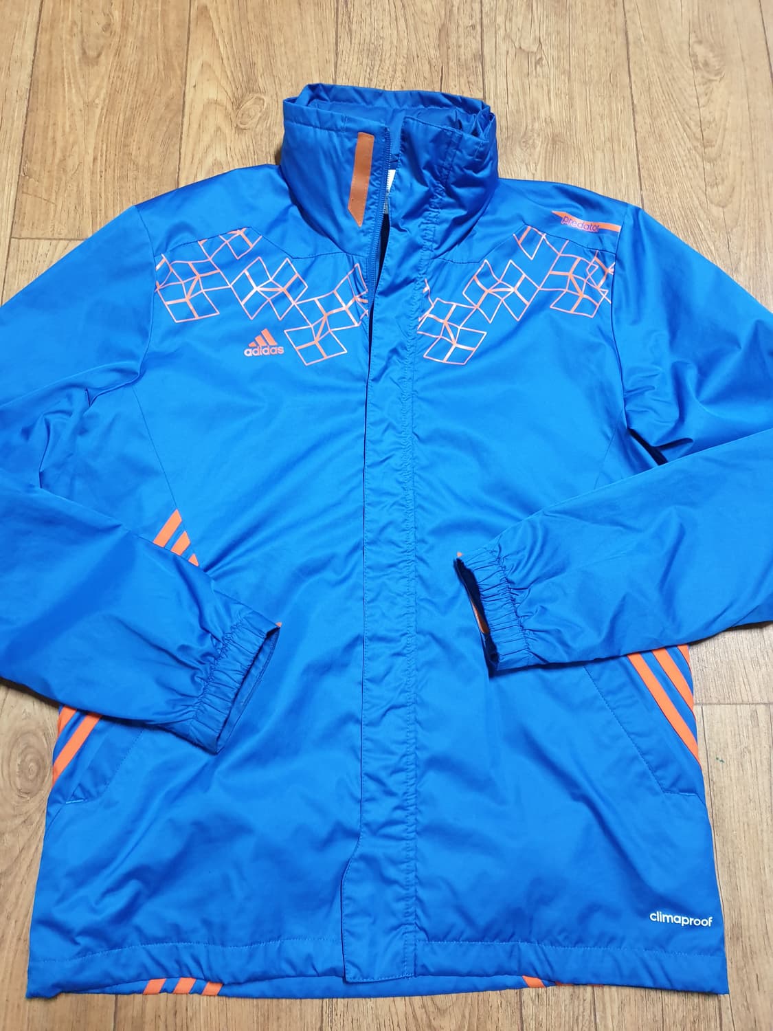 1189 아디다스 운동복 바람막이 95 사이즈입니다 상품이미지2