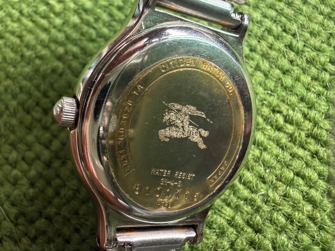 (작동 확인)버버리 투톤 쿼츠 빈티지 여성 시계 GN-4-S 상품이미지5