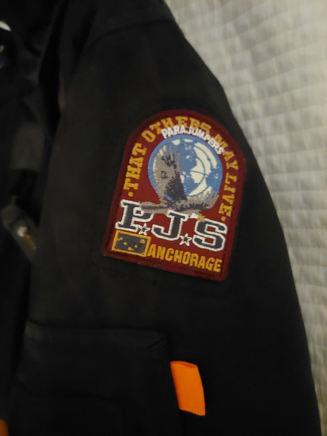 급쳐 22FW 파라점퍼스 고비 백화점판 정품 싸게팔아요 상품이미지5