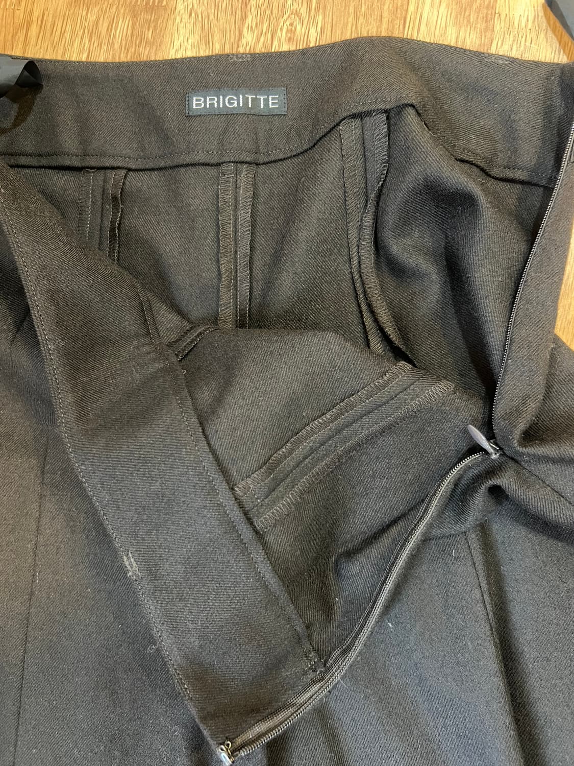 브리짓 BRIGITTE 일본수입 여성 블랙 큐롯팬츠 울캐시미어팬츠  상품이미지6