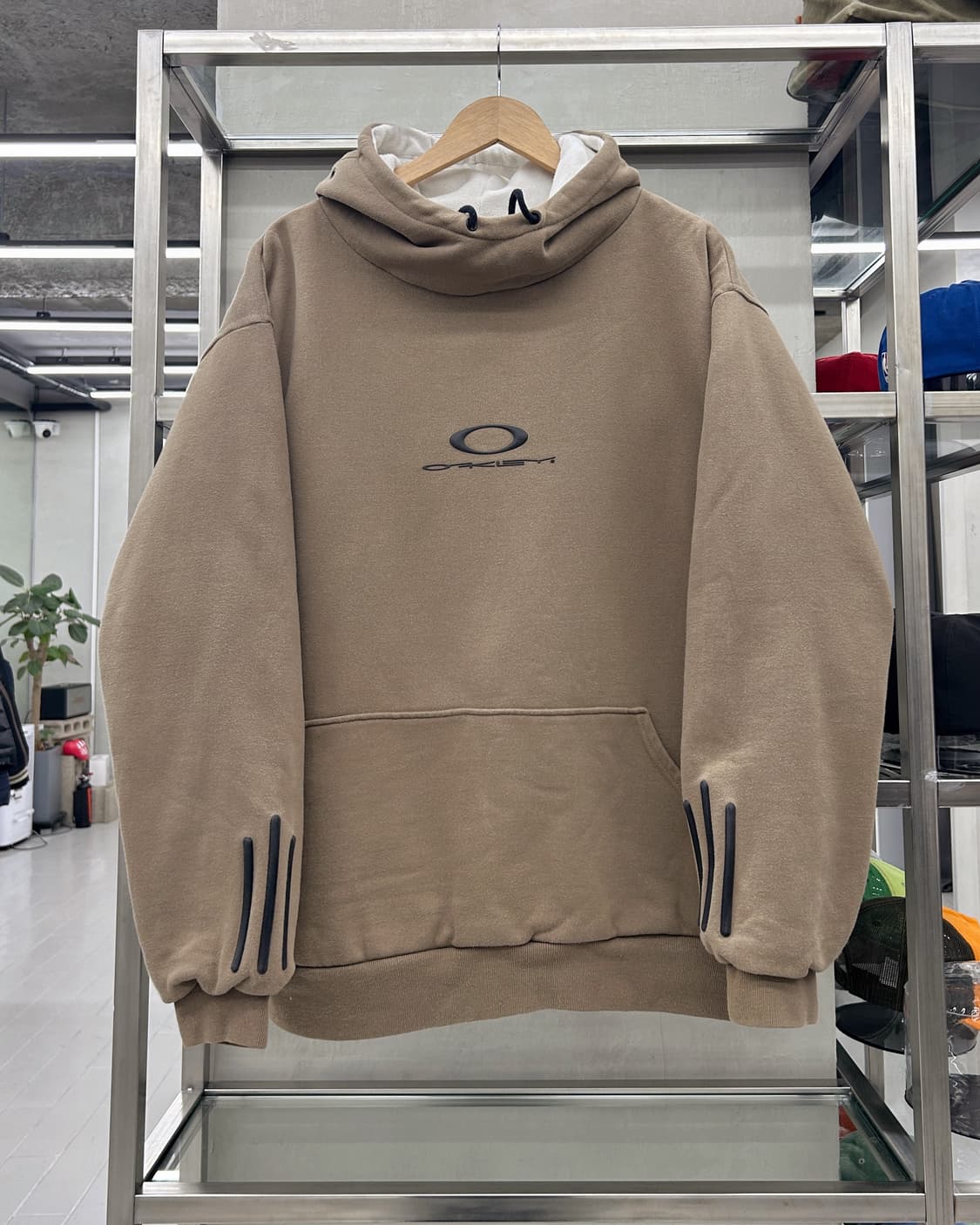 오클리 소프트웨어 00s 플리스 후디 베이지 브라운 상품이미지1