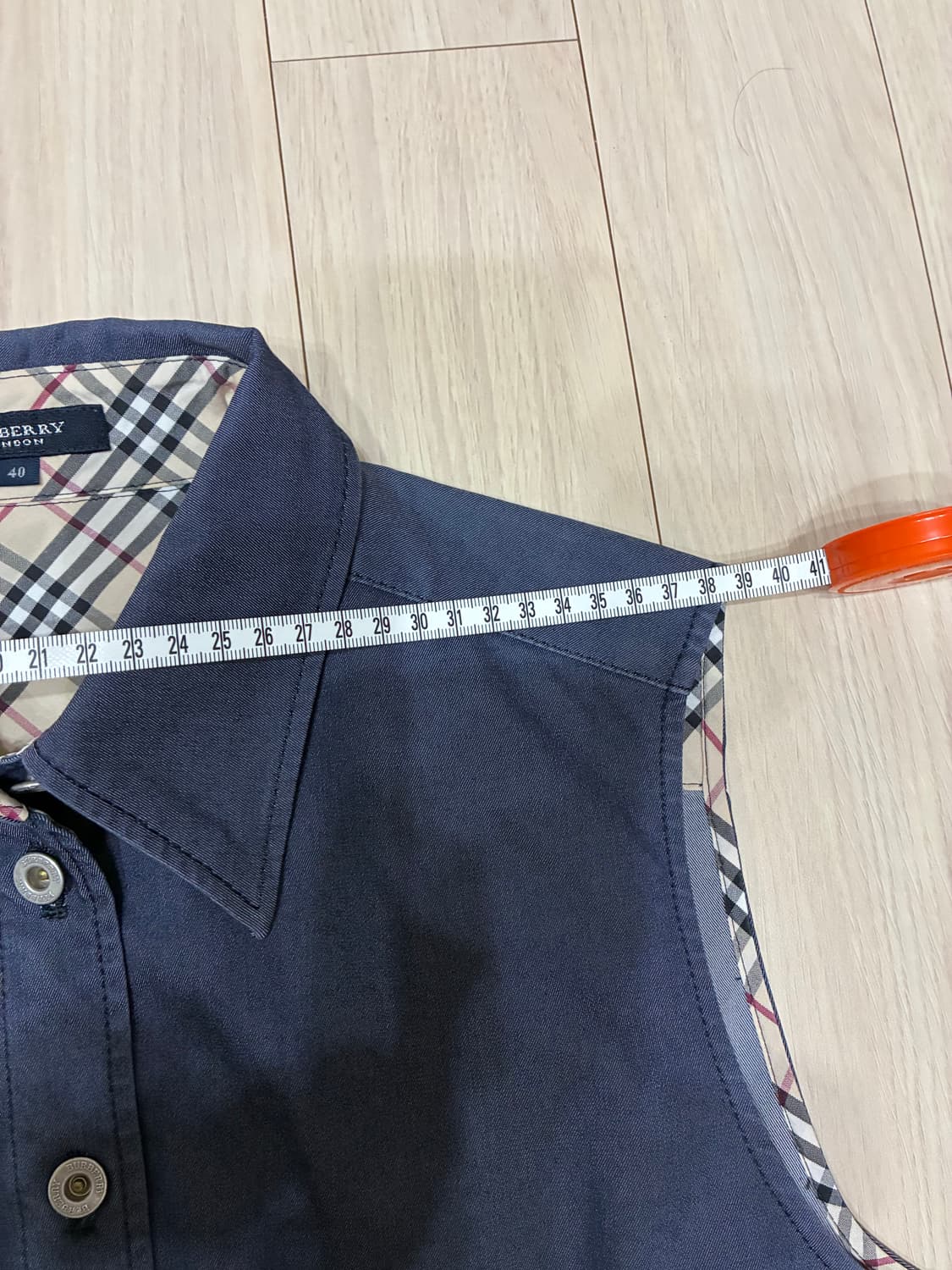 [정품] 버버리(Burberry) 노바체크 배색 얇은 데님 탑 (넉넉한  상품이미지6