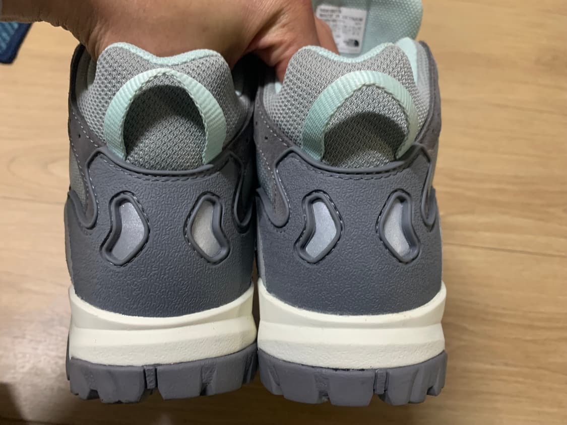 노스페이스 시에라미드 새상품급 270 판매 합니다 상품이미지7