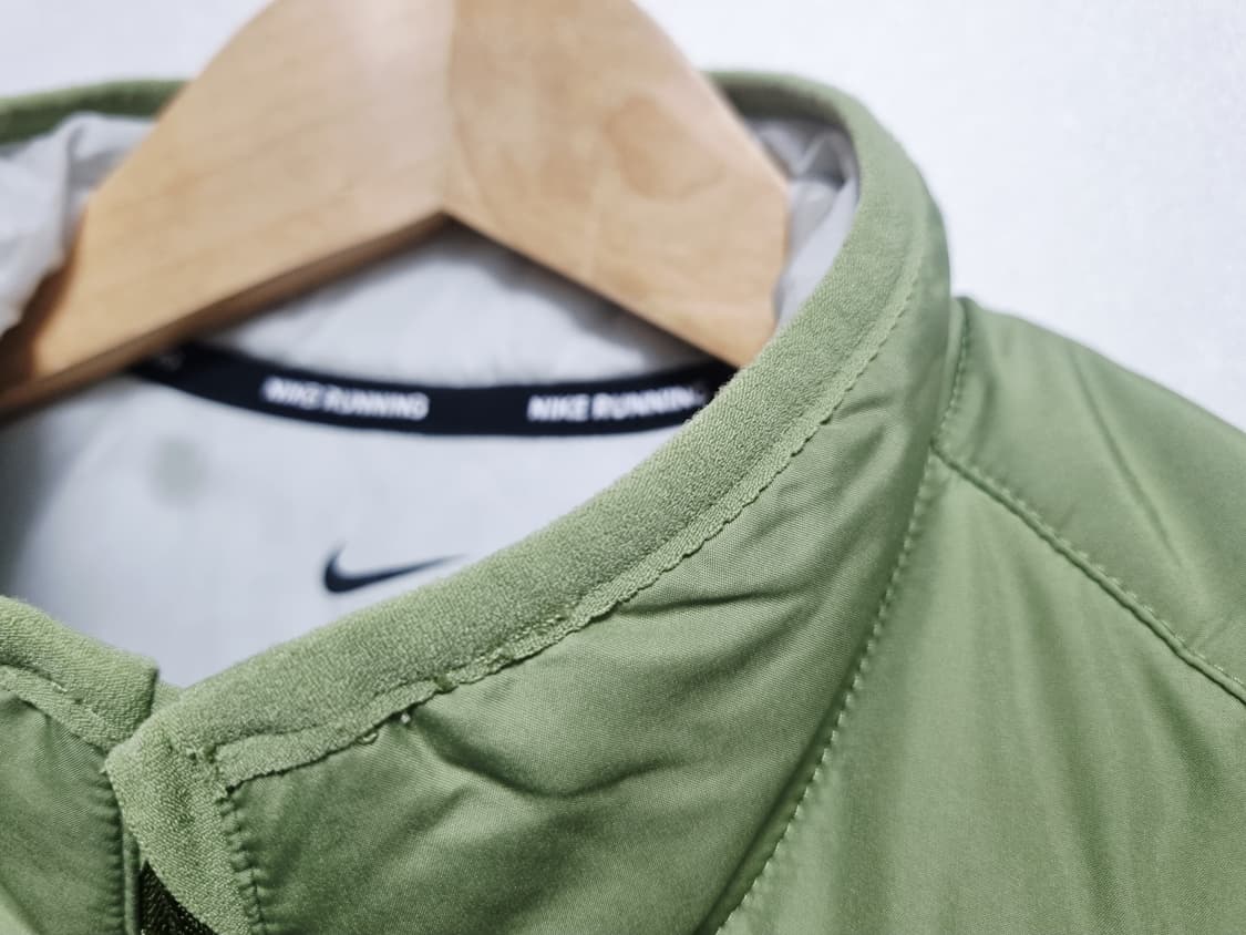 남성 2022 나이키 러닝 써마핏 리펠 경량 패딩 베스트 조끼 러닝복 상품이미지5