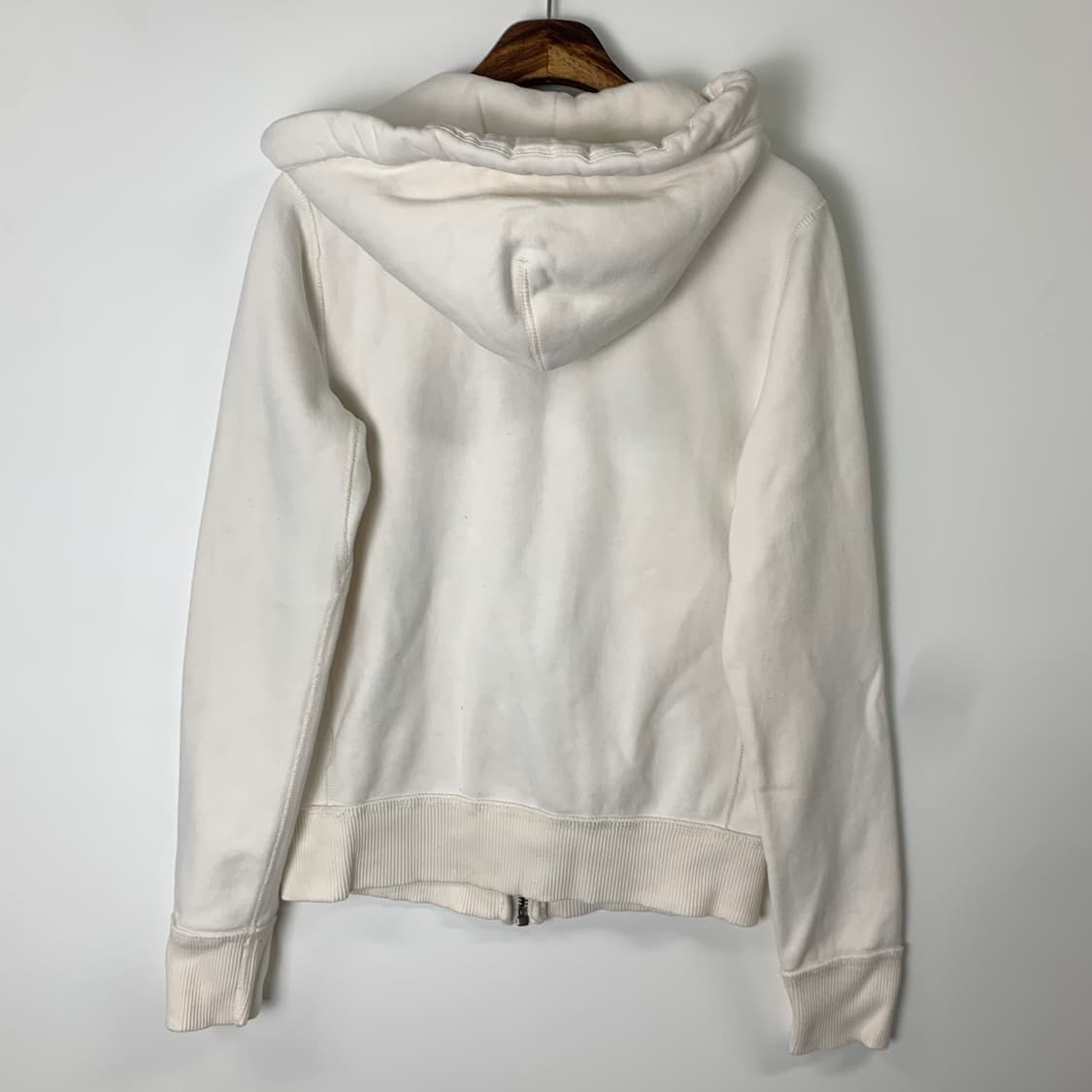 아베크롬비 y2k 와투케 아방핏 화이트 후드집업 상품이미지3