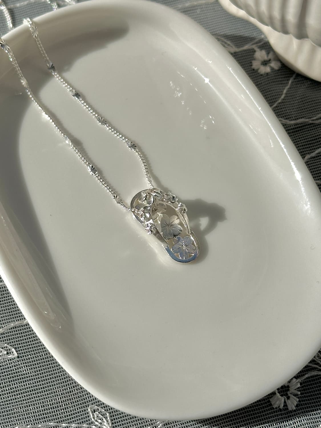 Hawaiian Flip Flop Floral Engraved Penda 상품이미지2