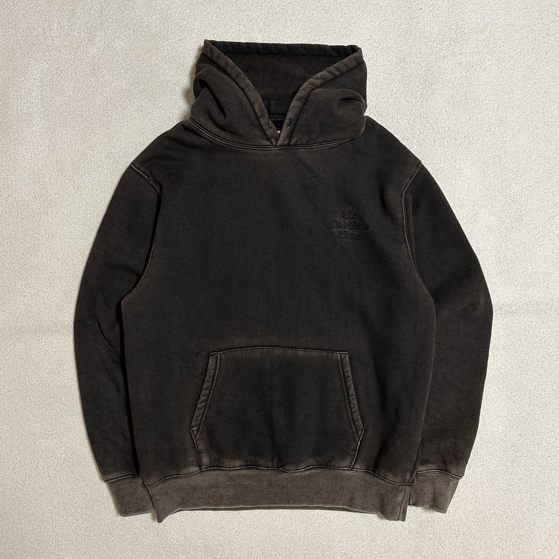 비바스튜디오 THE BAD NEWS 후디 상품이미지2