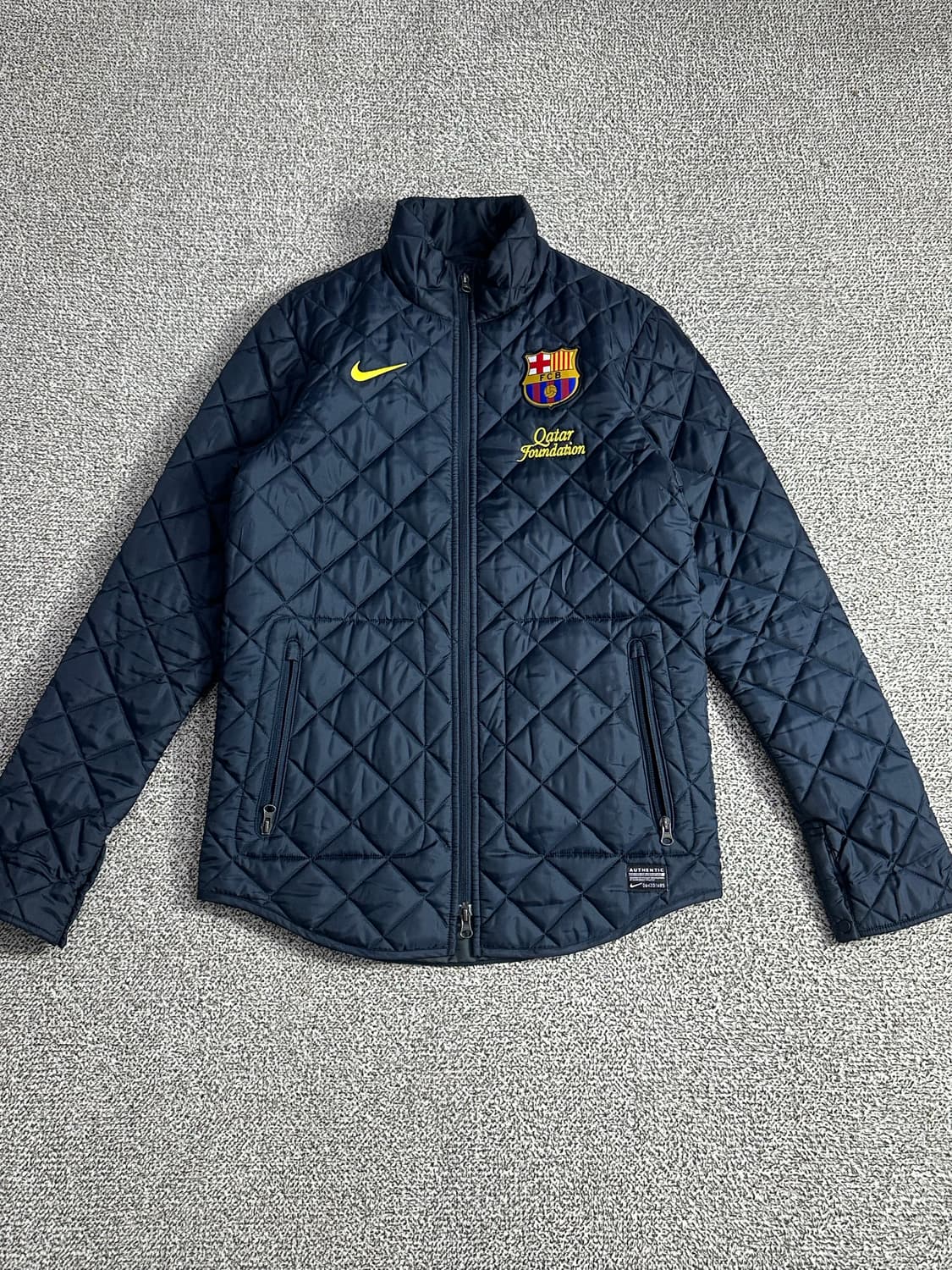 나이키 FC 바르셀로나 패딩 점퍼 상품이미지1