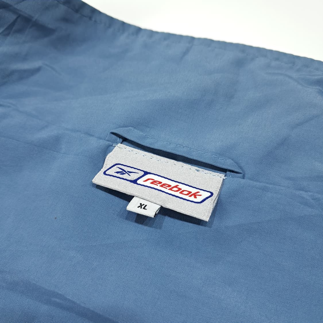 CL715 XL 리복 90s 스페인판 올드스쿨 블루 바람막이 자켓 상품이미지4