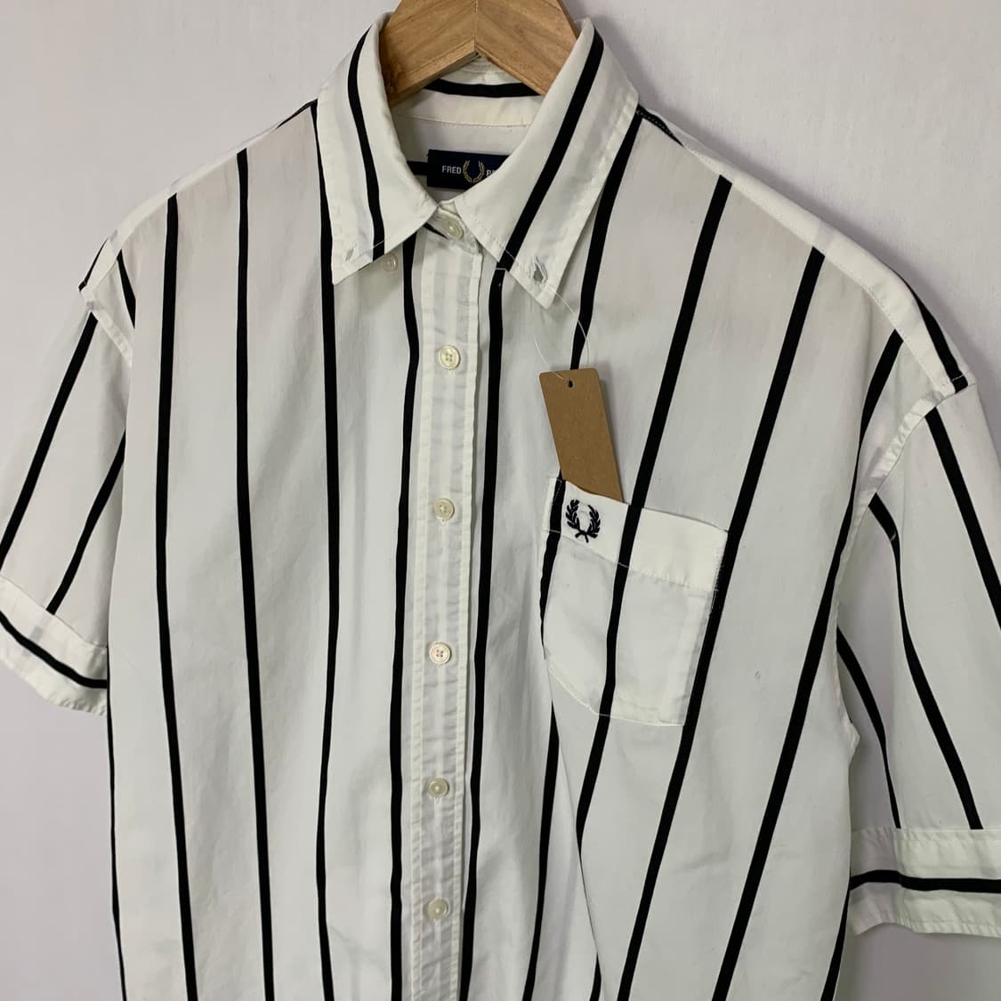 프레드페리 월계수 로고 스트라이프 반팔 롱 셔츠 화이트 상품이미지4