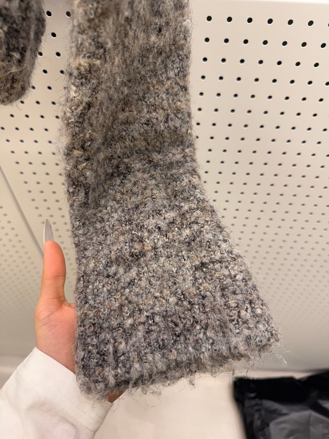 마뗑킴 크롭 브이넥 니트 U853 상품이미지4