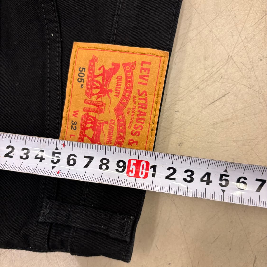 리바이스 505 커팅 블랙 반바지 상품이미지4