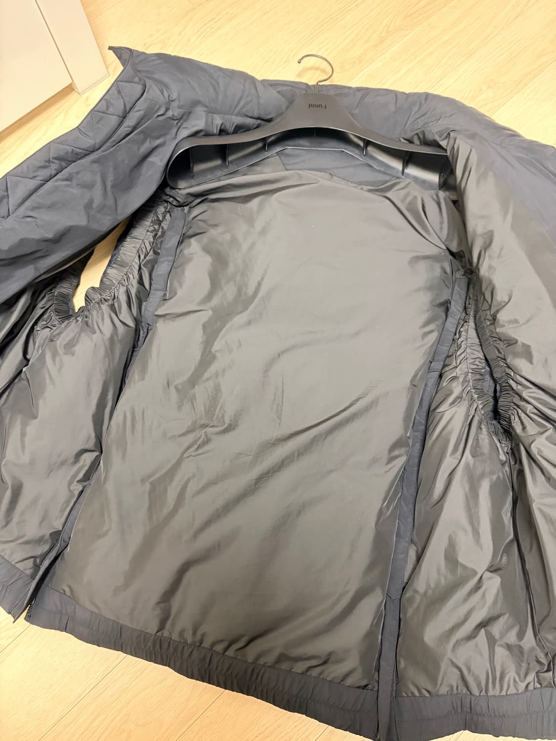 준지24fw 구스다운 패딩베스트 50 상품이미지4