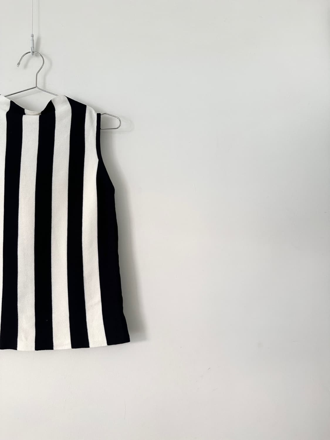 Stripe high neck knit / black & white  상품이미지2