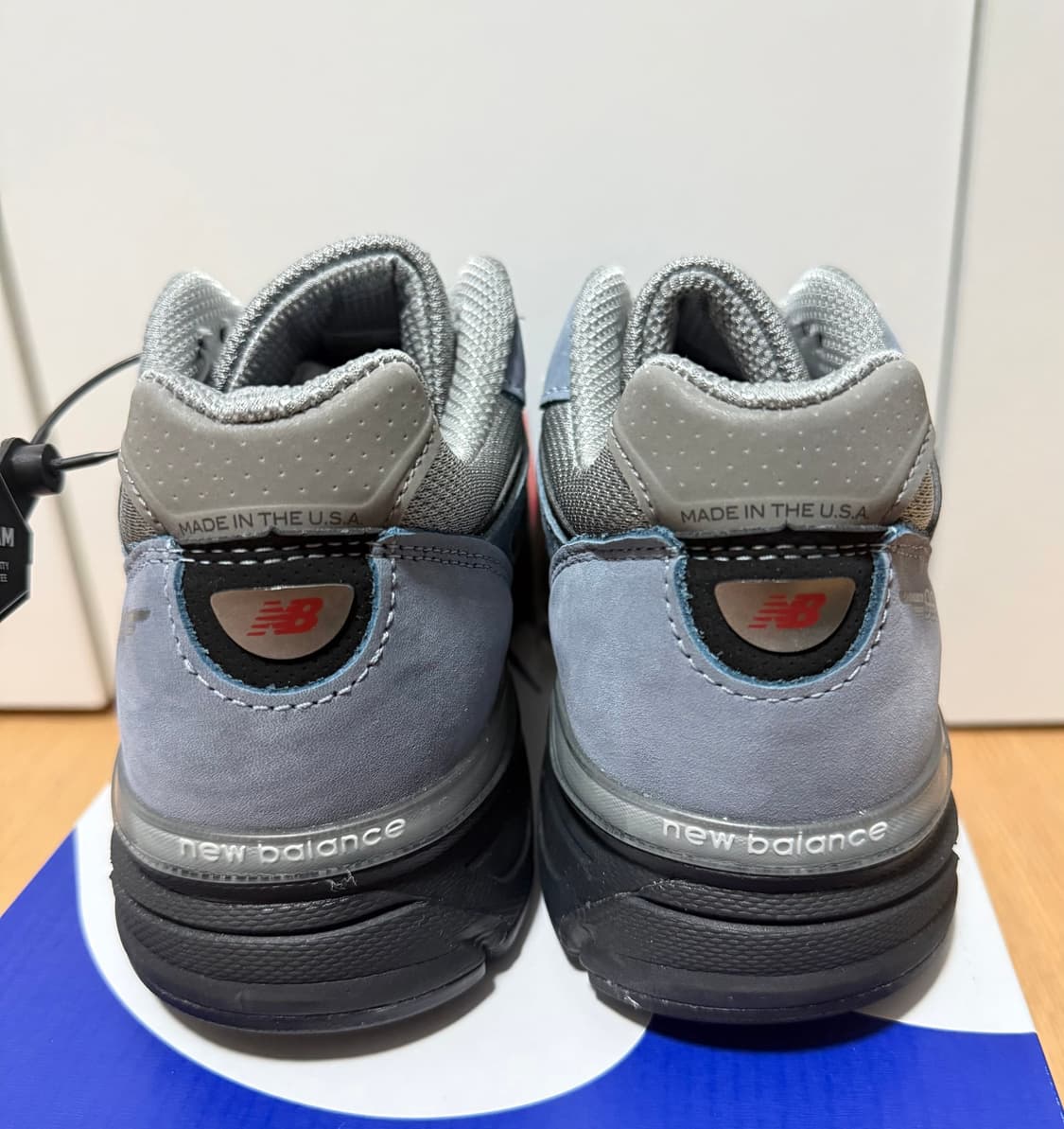 뉴발란스 990v4 아크틱 그레이 상품이미지3