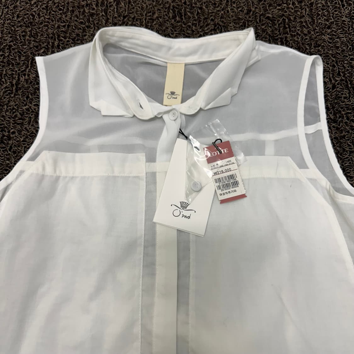 [새상품] O2nd 오즈세컨 여성 민소매 블라우스 정가 218000원  상품이미지2
