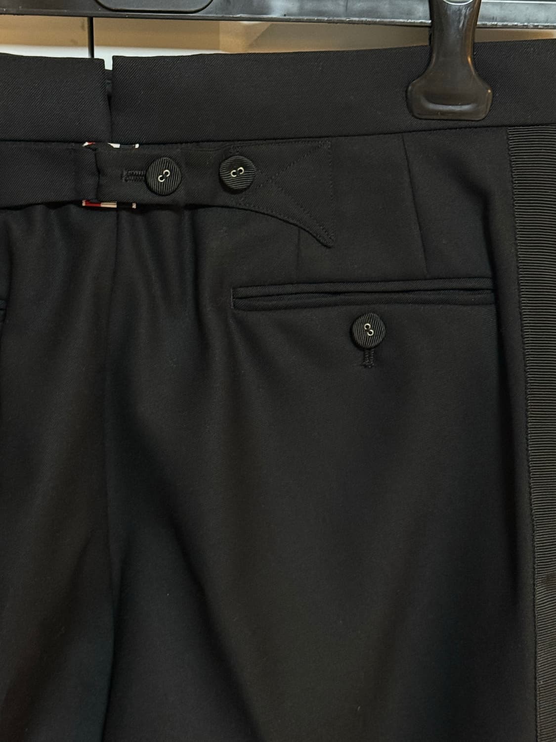 톰브라운 블랙 턱시도 팬츠 (2 size) 상품이미지2
