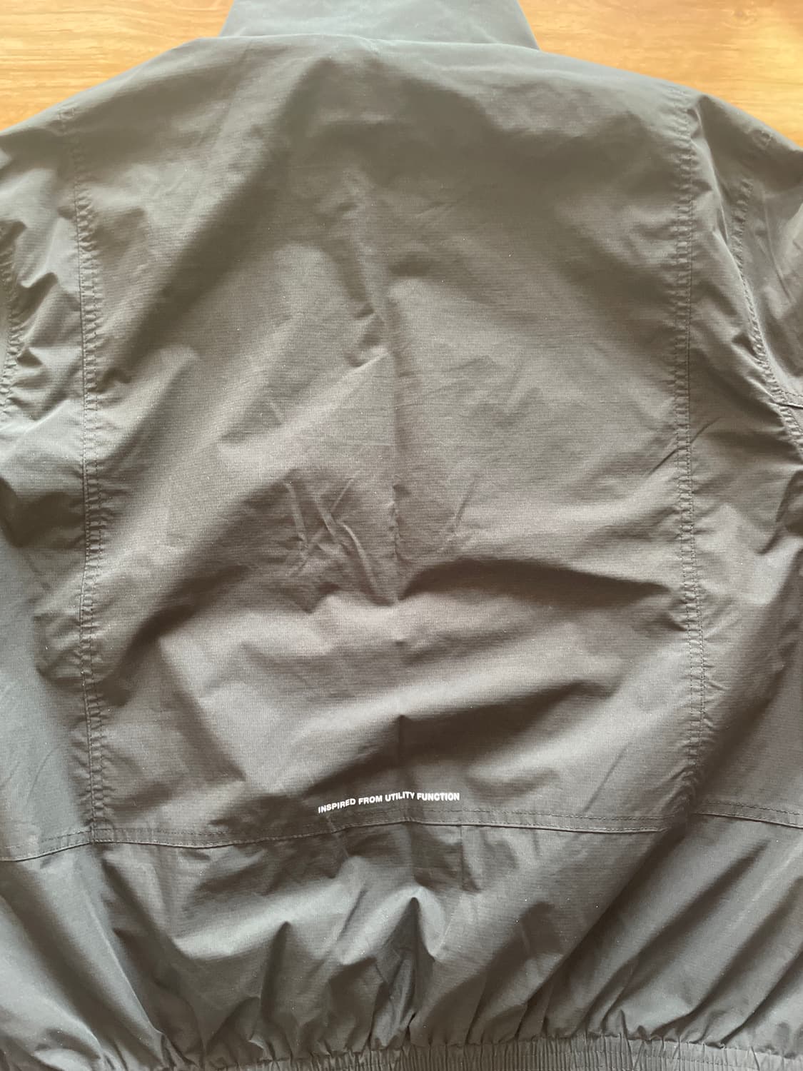  코드그라피 바람막이 상품이미지2