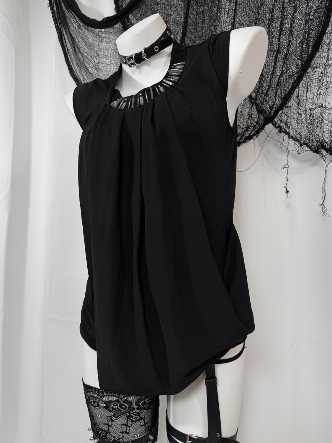 black detail sleeveless 상품이미지1