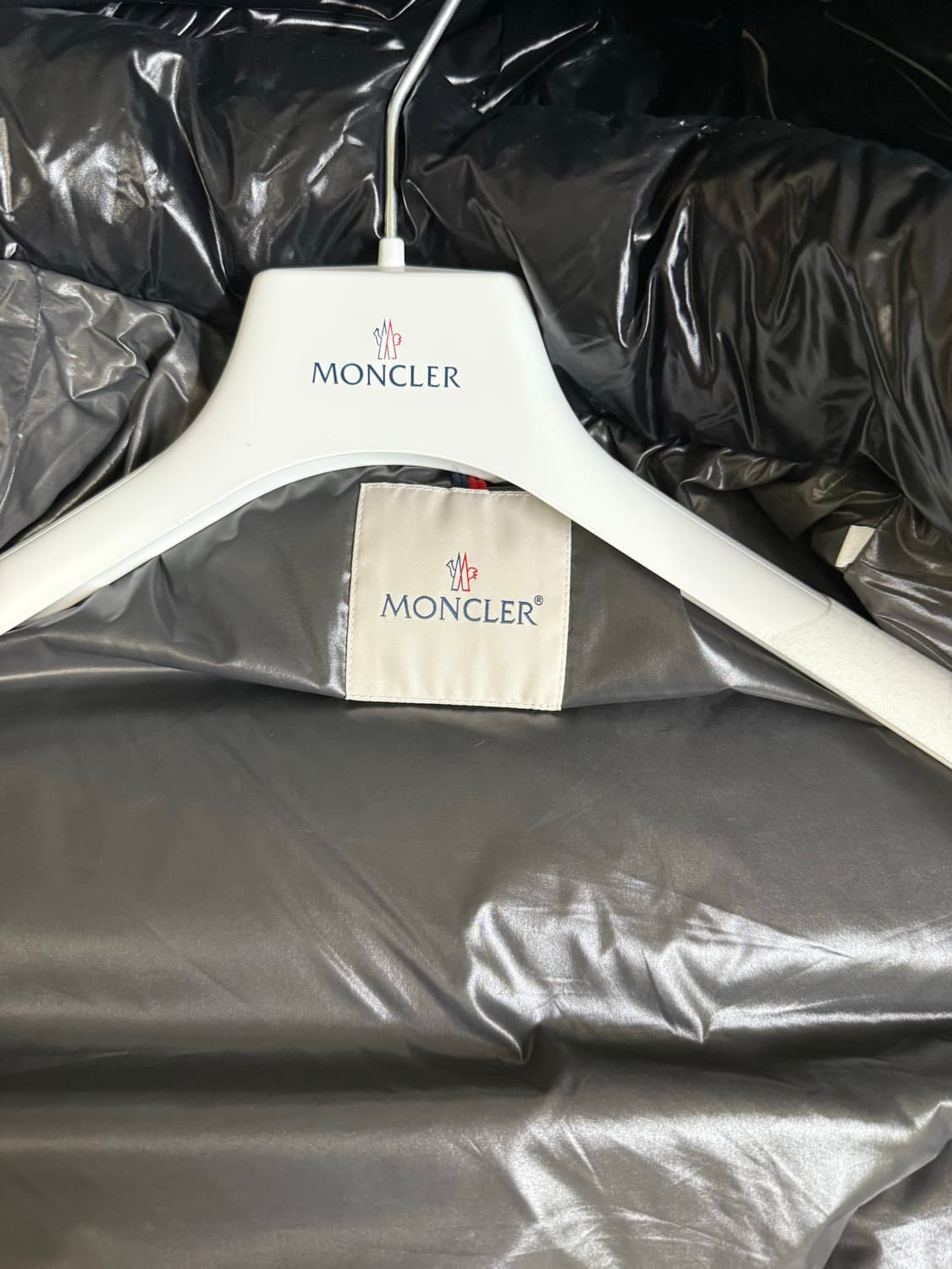 몽클레어 마야 5사이즈 상태 신품급 상품이미지5