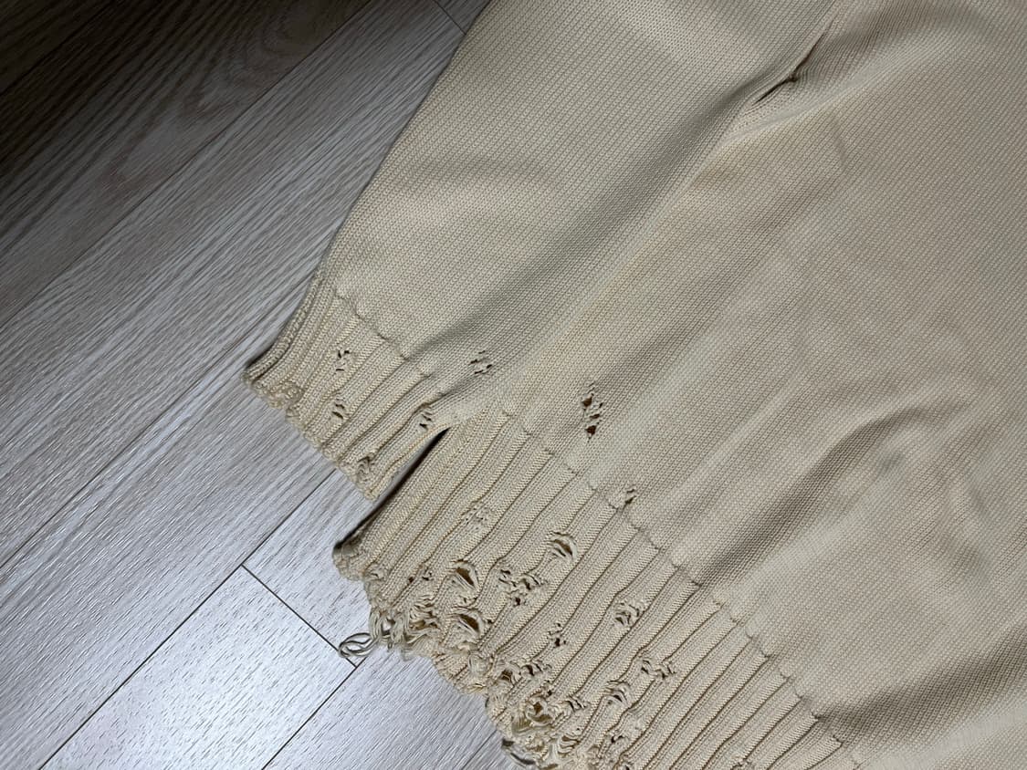 마르니 디스트레스드 니트 베이지 상품이미지3