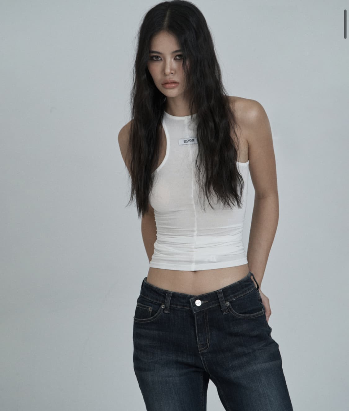 오도어 레이어드 슬리브리스 아이보리 상품이미지1