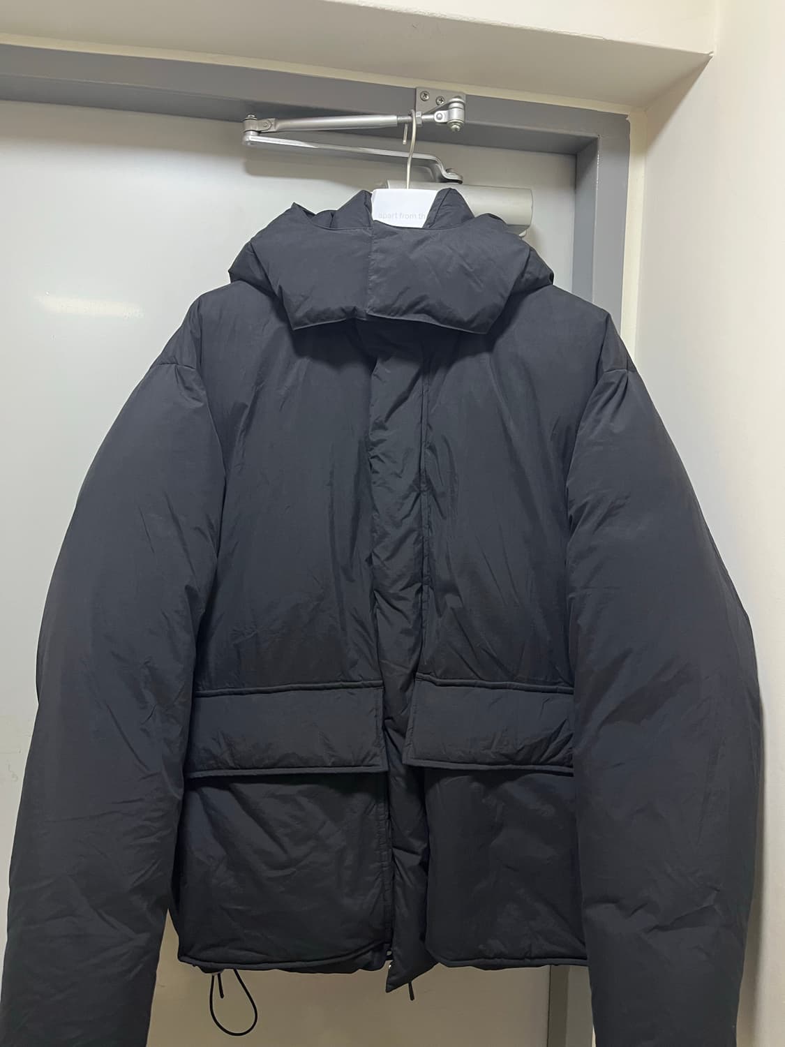 [2] 인더로우 TRAVELLER 구스다운 패딩 블랙 상품이미지6