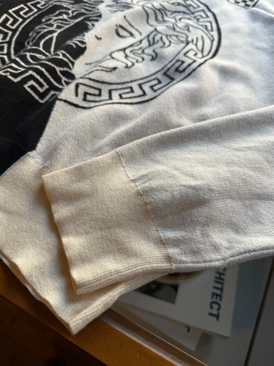 베르사체 그래픽 니트 105~110 상품이미지9