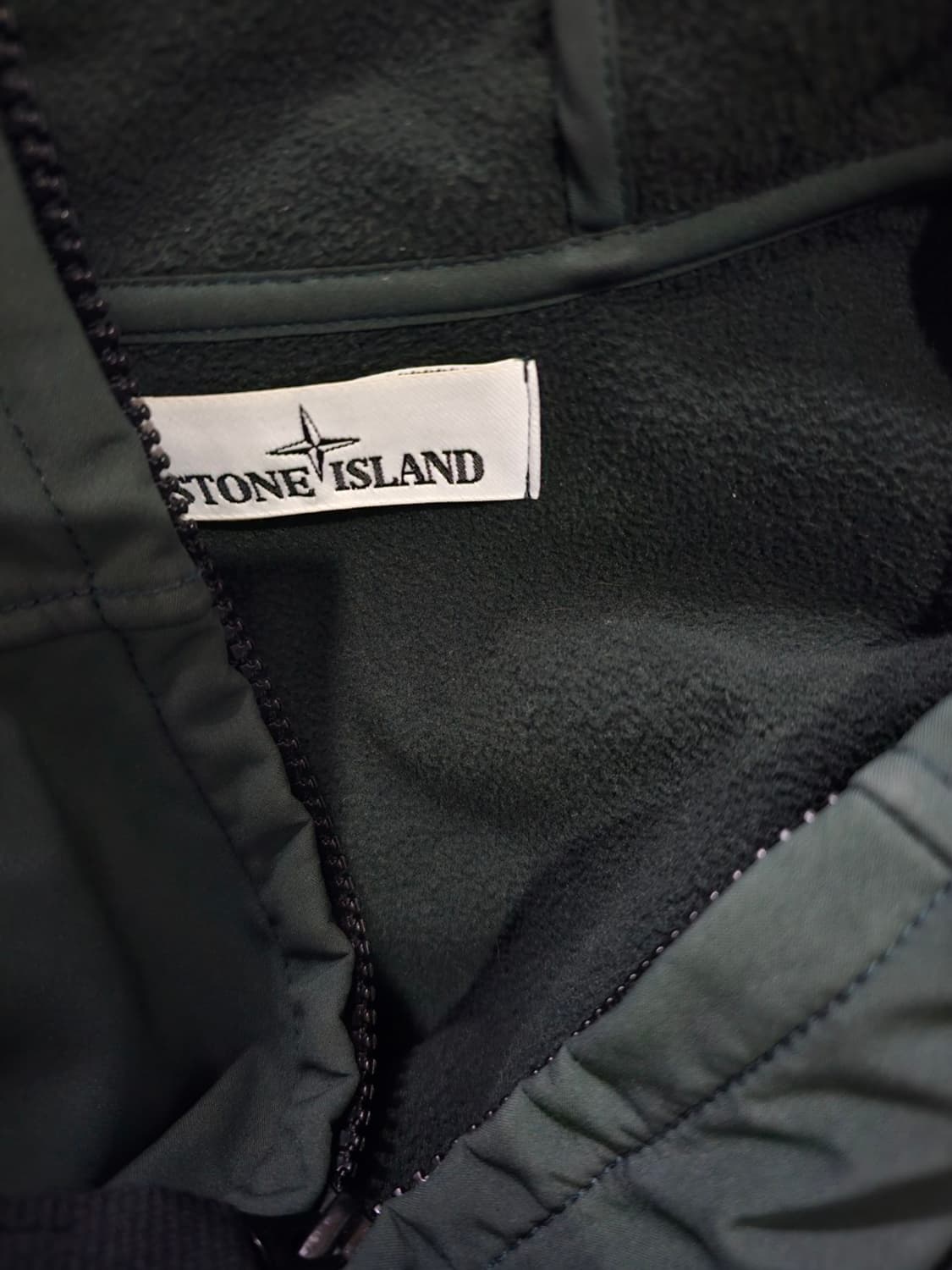 정품 스톤아일랜드 소프트쉘 후드 자켓 90 / S 상품이미지5