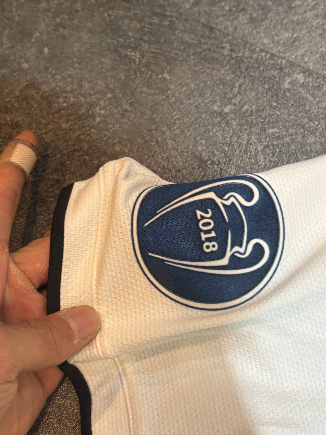 아디다스 레알마드리드 18-19유니폼 S 상품이미지5